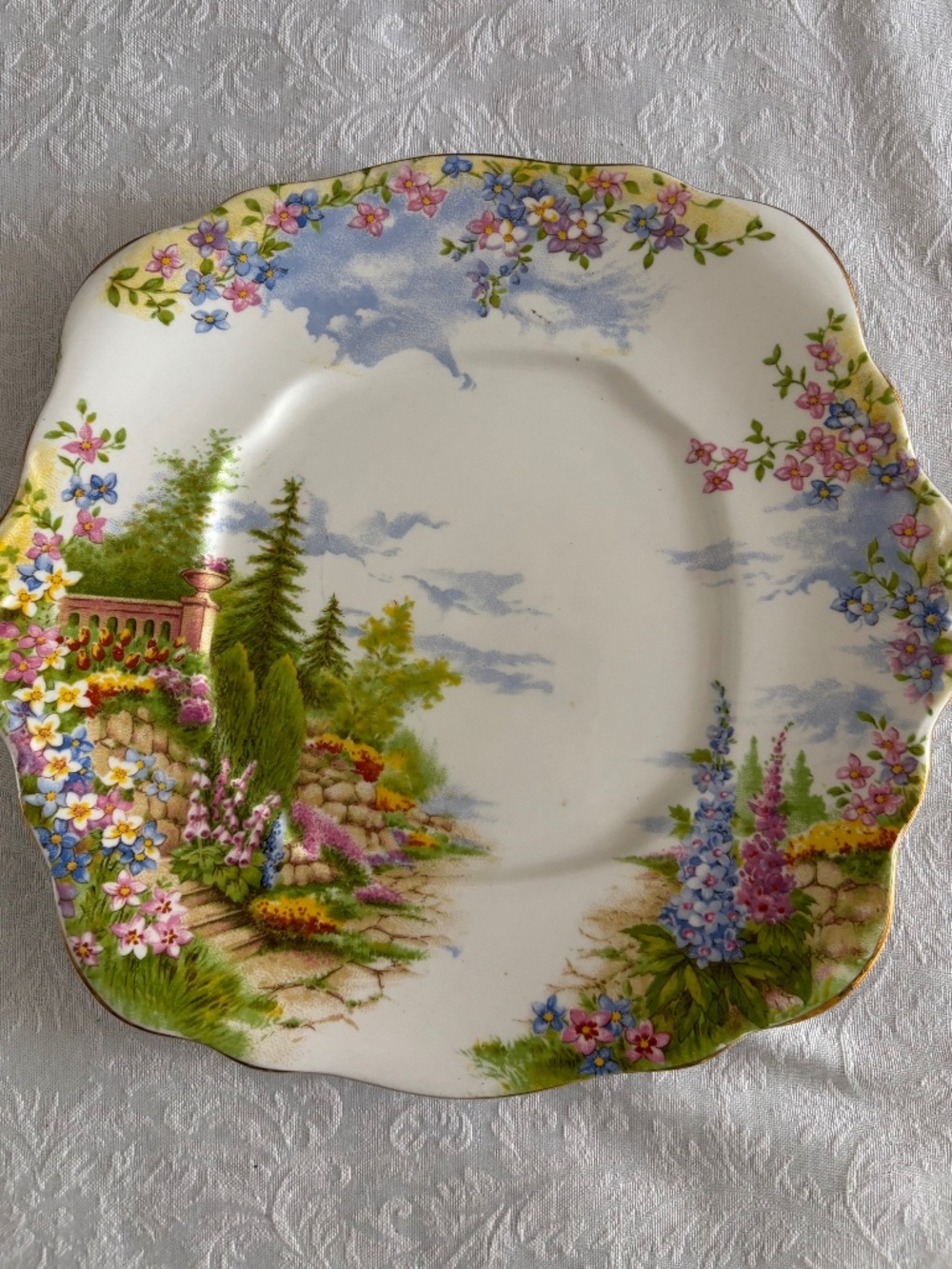 Royal Albert Kentish Rockery Cake Plate